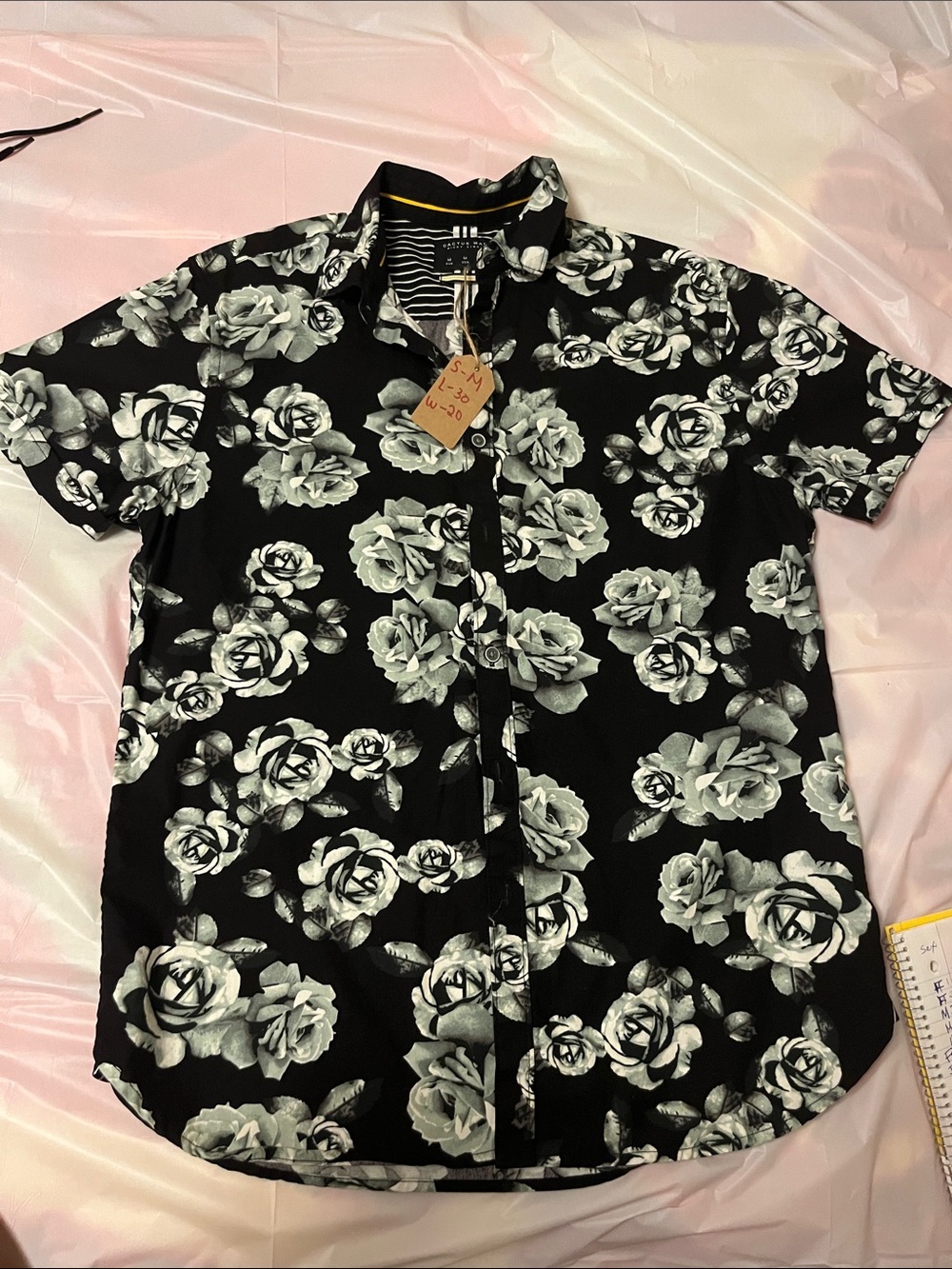 Cactus Black and White Floral Short-Sleeve Button-Down Shirt